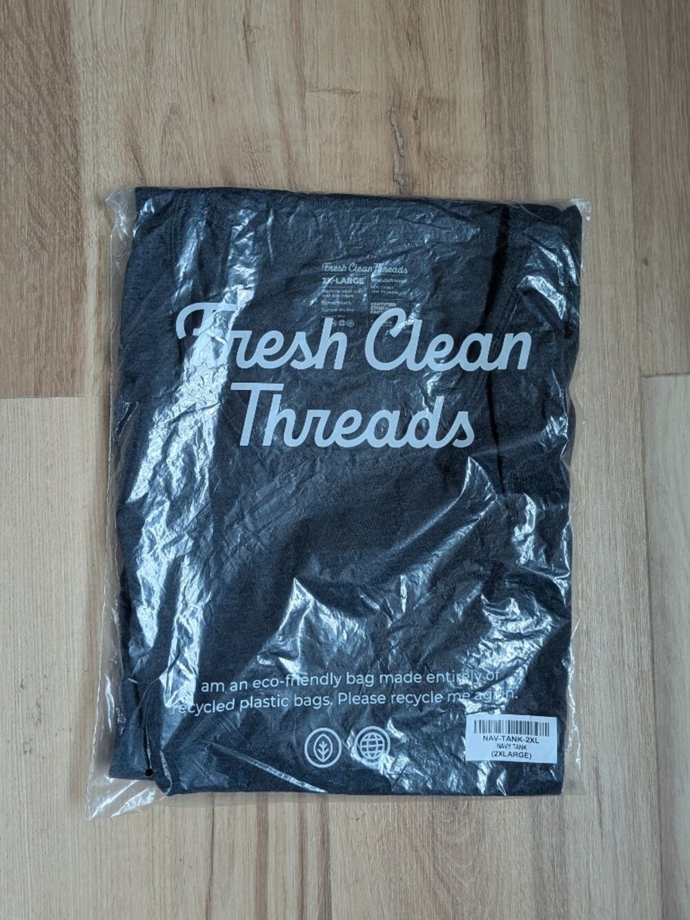 New Fresh Clean Tees Shirt Club Crew Neck T-Shirt Navy 2XL/XL Short Sleeve - Picture 4 of 4